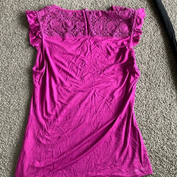 Pretty Review Top - Picture 5 of 5